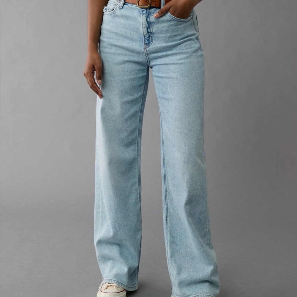 American Eagle Outfitters Light Blue High-Rise Wide Leg Jeans